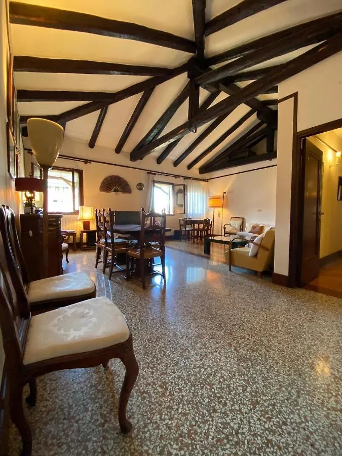 Ca Francesco Apartment location